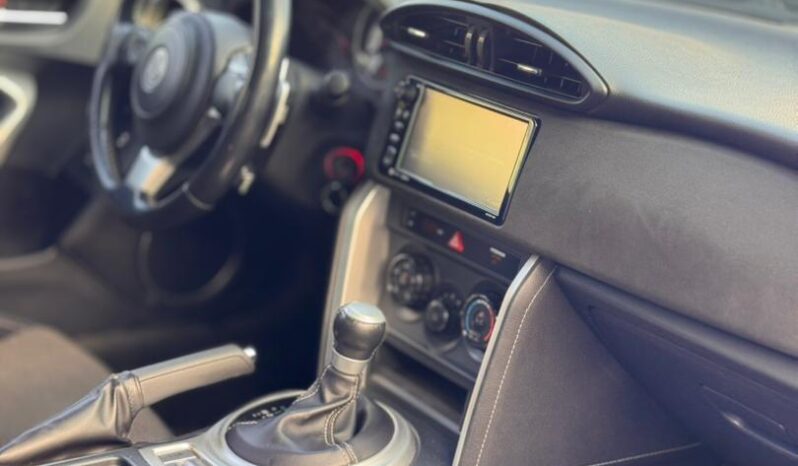 
								2017 Toyota Sport full									