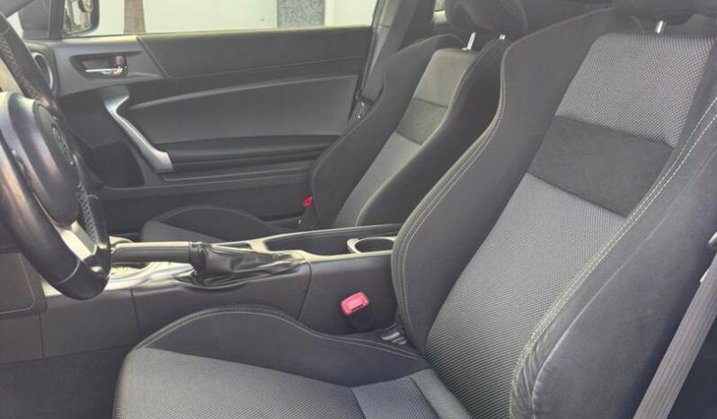 
								2017 Toyota Sport full									