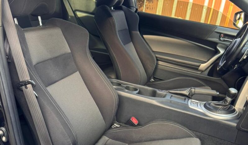 
								2017 Toyota Sport full									