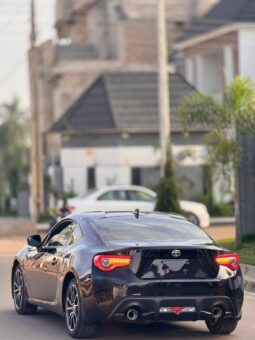 
										2017 Toyota Sport full									