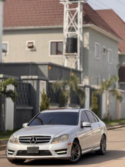 
										2012 Mercedes Benz C350 full									